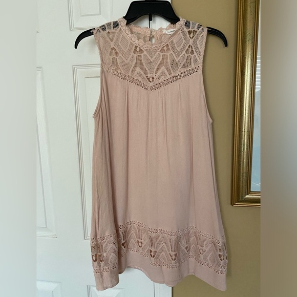 - Blush Pink Tunic Top - Picture 1 of 3